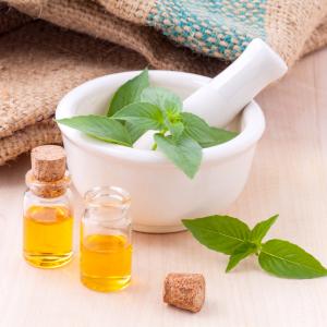 Neue Therapien mit ätherischen Ölen 