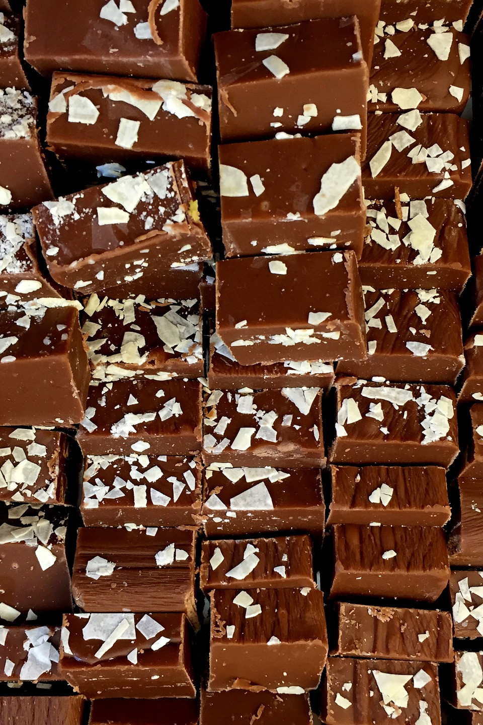 Rezept aus der Aromaküche: Mandel-Schnitt-Pralinen – BaBlü® Akademie
