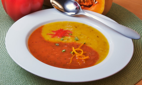 TCM Ernährung nach den 5 Elementen Ausbildungen - Suppe mit Yin Yang Monade