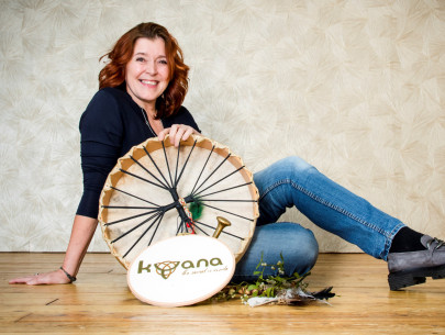 Bettina Ruhdorfer - Energetikerin & Kräuterpädagogin Bettina Ruhdorfer - Energetikerin & Kräuterpädagogin