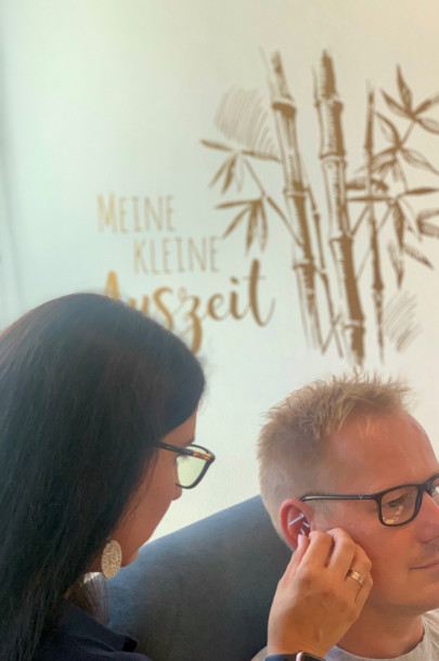 Daniela Milla - Aromapraxis_NADA-Akupunktur Daniela Milla - Aromapraxis_NADA-Akupunktur