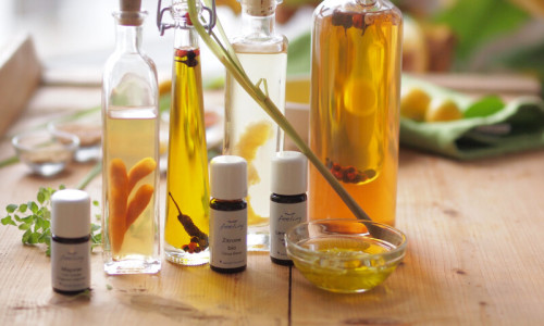 Die 5 wichtigsten ätherischen Öle für die Hausapotheke