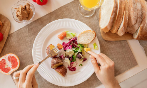 Detox-Kuren: Welche deinem Stoffwechsel schaden & wie du ihn mit TCM-Ernährung & Kräuter nachhaltig unterstützt!