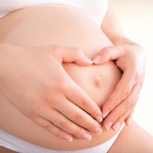 Aromatherapie - Schwangerschaft, Geburt und Wochenbett (Foto: AdobeStock)