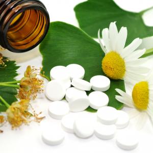 Schüssler Mineralsalze 1 - Funktionsmittel und Antlitzanalyse - Fotolia photocrew  Schüssler Mineralsalze 1 - Funktionsmittel und Antlitzanalyse - Fotolia photocrew