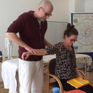 Dipl. Kinesiologin - Touch for Health Kurs Dipl. Kinesiologin - Touch for Health Kurs