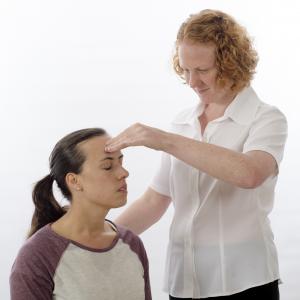 Dipl. Kinesiologin - Touch for Health Dipl. Kinesiologin - Touch for Health