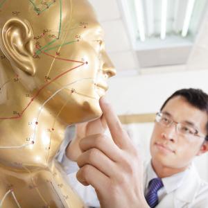 Kinesiologie Mann - AdobeStock Tom Wang Kinesiologie Mann - AdobeStock Tom Wang