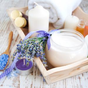 Naturkosmetik - Fotolia Naturkosmetik - Fotolia