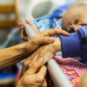 Aromapflege - Demenz, Altenpflege, Palliativpflege   Aromapflege - Demenz, Altenpflege, Palliativpflege
