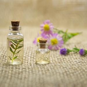 Aromatherapie - Energetische Aromatherapie Chakrenarbeit - Chakrenarbeit lernen - Themen bearbeitenPexels Mareefe