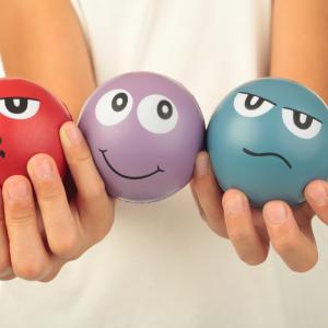 TCM Ernährung - Wechseljahre - AdobeStock simoneminth TCM Ernährung - Wechseljahre - AdobeStock simoneminth