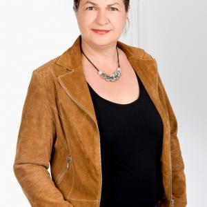 Gabriele Wiederkehr - DGKP führende Therapeutic Touch Expertin in Österreich