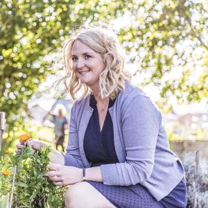 Karina Nouman - erfolgreich im Wohlfühlbusiness als Kräuterpädagogin Karina Nouman - erfolgreich im Wohlfühlbusiness als Kräuterpädagogin