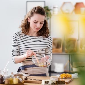 AdobeStock_Photographee.eu_Seifen selbst herstellen lernen - Naturseifen selber machen AdobeStock_Photographee.eu_Seifen selbst herstellen lernen - Naturseifen selber machen