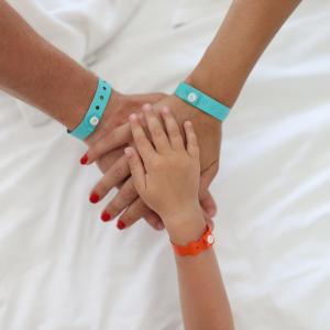 AdobeStock_H_Ko_Hospiz Palliativ Sterbebegleitung mit Düften begleiten AdobeStock_H_Ko_Hospiz Palliativ Sterbebegleitung mit Düften begleiten