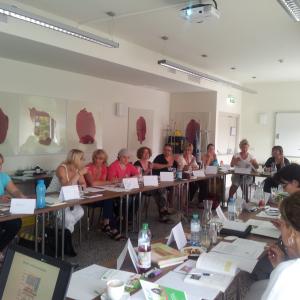 Komplementäre Aromapflege - Einblicke in unsere Aromapflege Kurse Komplementäre Aromapflege - Einblicke in unsere Aromapflege Kurse