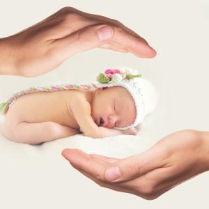 Natürliche Babypflege, Hautpflege und Windelpflege für Babys lernen