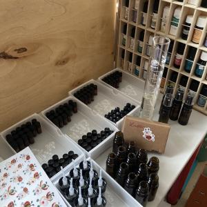 Aromatherapie für Babys, Kinder, Jugendliche- Einblick in die Vorbereitung zum Onlinekurs Aromatherapie für Babys, Kinder, Jugendliche- Einblick in die Vorbereitung zum Onlinekurs