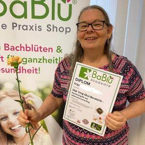 Dilpomübergabe "Dipl. Feng-Shui-Berater/in - Raumenergetik und Lebensraumconsulting" Juli 2025