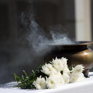 Räucherkurs Online: Räuchern in der TEM mit heimischen Kräutern, Harzen und Hölzern lernen Räucherkurs Online: Räuchern in der TEM mit heimischen Kräutern, Harzen und Hölzern lernen