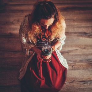 Räucher Rituale zur Wintersonnenwende und in den Rauhnächten - Kurs und Seminar bzw. Ausbildung Online bei BaBlü