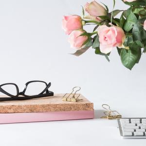 Räucherwerk rechtlich sicher verkaufen - welche Gesetze gelten? Das lernst du in der BaBlü Akademie - Foto: AdobeSTock Räucherwerk rechtlich sicher verkaufen - welche Gesetze gelten? Das lernst du in der BaBlü Akademie - Foto: AdobeSTock