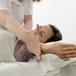 Muskelbalance Touch for Touch for Health® Übungstag – Praxis & Sicherheit gewinnen Fotocredit: Adobe Stock® 