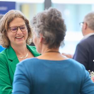 BaBlü® Seminar: Smalltalk, der Türen öffnet – Kundengewinnung & Netzwerken mit Leichtigkeit, Gespräch, Magda Bleckmann