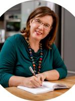 Dr. Claudia Nichterl